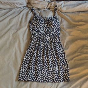Daisy dress